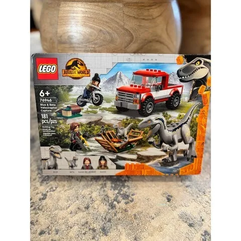 LEGO 76946 Jurassic World Blue Beta Velociraptor Capture Building Toy 181 Pieces