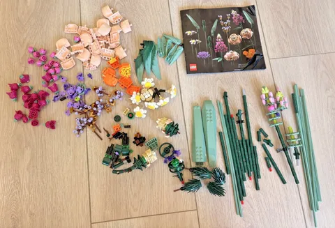 LEGO Botanicals Flower Bouquet Parts- free US Shipping