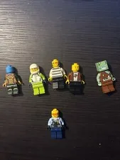 LOT OF 6 LEGO Mini figures All 6 Aren’t In The Best Condition