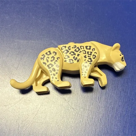 Lego jungle leopard 