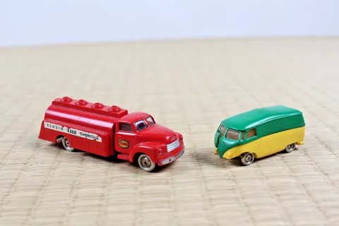 LEGO HO Scale Esso Tanker 1250-2 + Volkswagen Van 258-2, Vintage 1950’s