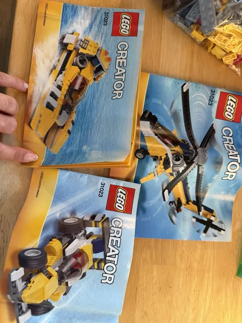 LEGO CREATOR 31023 Yellow Racers Illustrated Instruction Manual Booklet Eng
