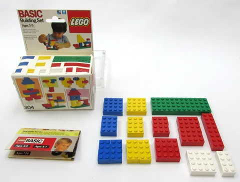 Vintage 1985 LEGO Basic Building Set 304 COMPLETE OPENED BOX