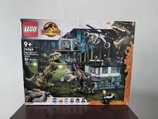Lego Jurassic World Giganotosaurus & Therizinosaurus Attack, New, Damaged Box
