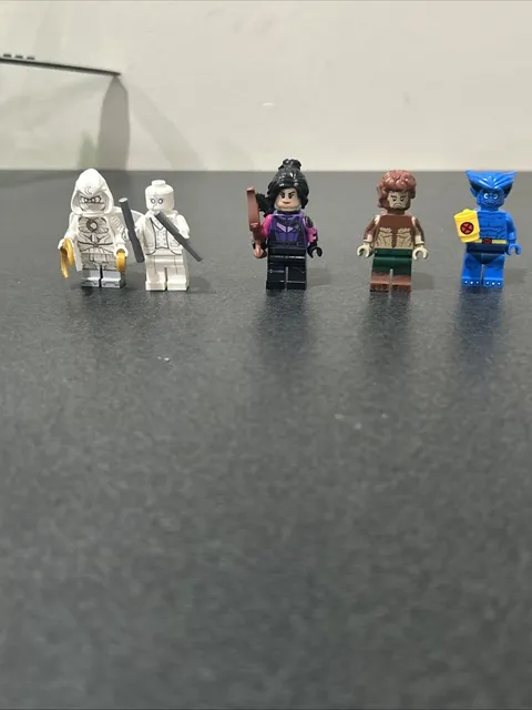 5 AMAZING LEGO MINIFIGS MOON KNIGHT, MR. NIGHT, BEAST, KATE BISHOP AND WEREWOLF