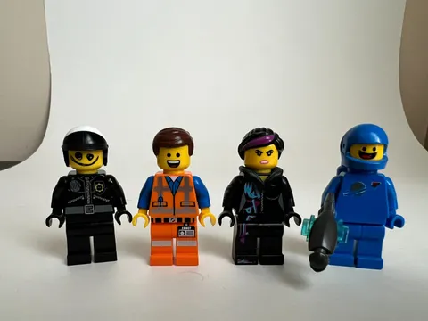LEGO Movie Minifigure Lot Emmet Wyldstyle Bad Cop Benny 4 Figures