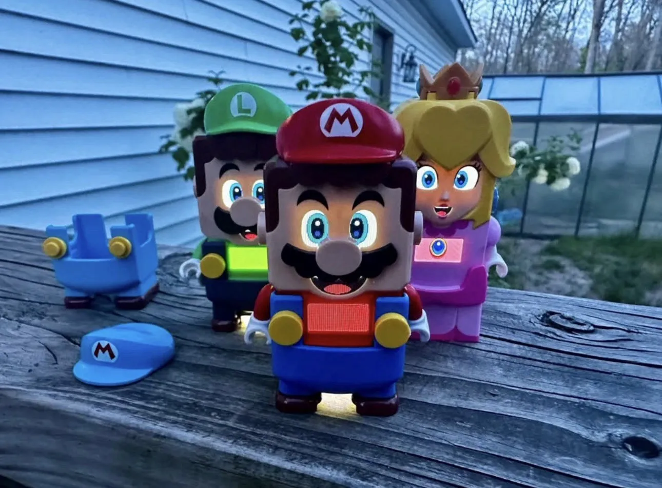 3 LEGO Mario Interactive Figure