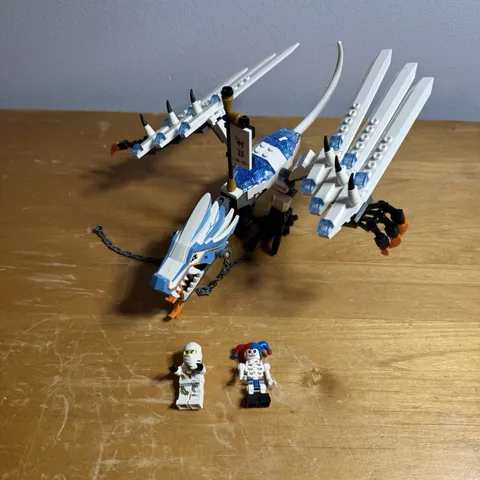 LEGO NINJAGO: Ice Dragon Attack (2260) 99% Complete W/ minifigs