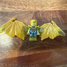 LEGO Ninjago Gold Winged Jay in dragon form. Minifigure with Large Gold Wings