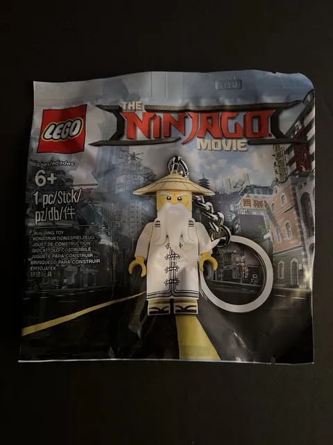 Ninjago Master Wu LEGO Keychain