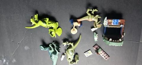 Lego Jurasic World Incomplete Set With Different Dinosaurs