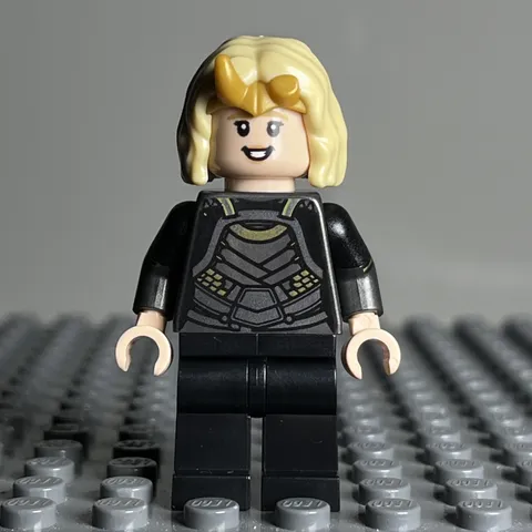 Lego Marvel Series 1 Sylvie CMF Minifigure (COLMAR07) - 3D