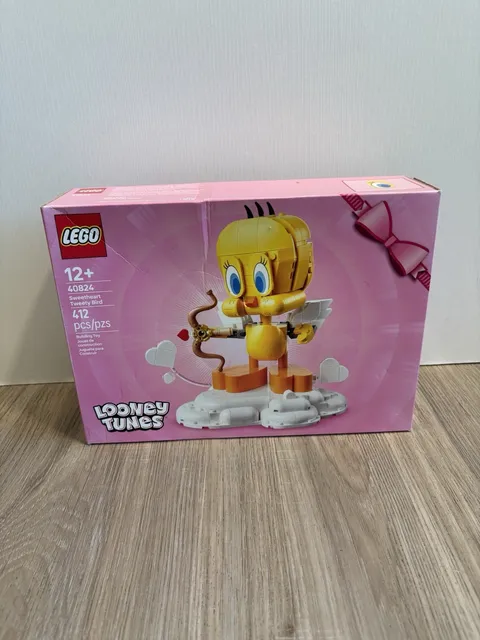 LEGO Looney Tunes Sweetheart Tweety Bird Building Set #40824 New in Box