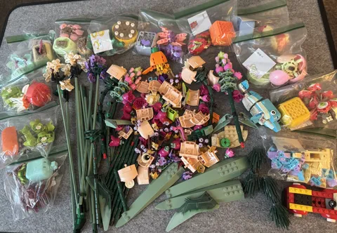 Large Lot of Lego Botanical Flowers  12 sets plus more