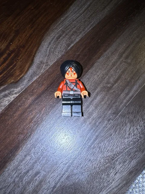 Lego Indiana Jones Temple Guard 1 iaj034 From Temple of Doom 7199-1 NEAR MINT
