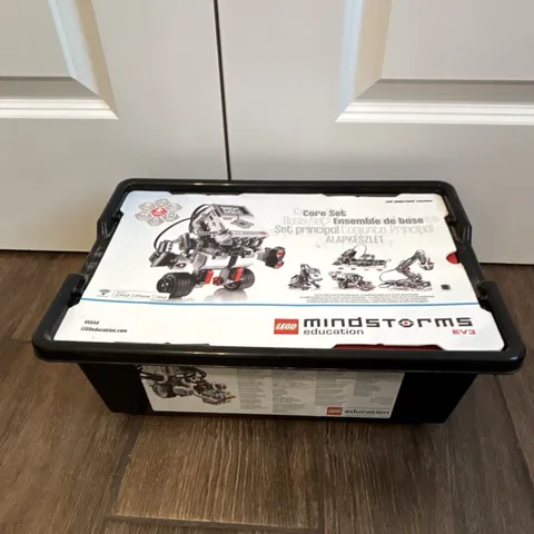LEGO Education: Education EV3 Core Set (45544) 98% Complete