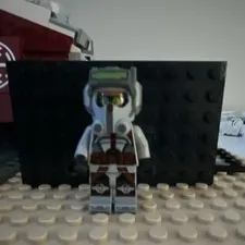 LEGO The Bad Batch Tech Minifigure
