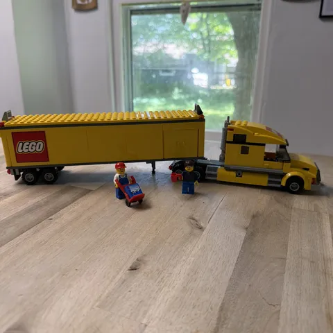 LEGO CITY: Lego City Truck (3221)