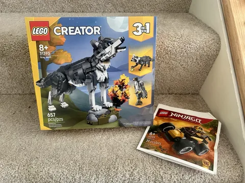 31393 - LEGO Creator 3 in 1 Forest Animals: Gray Wolf - Building Toy