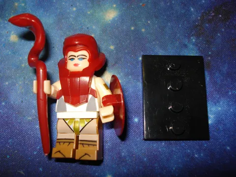 HE-MAN MASTERS OF THE UNIVERSE LEGO MINIFIG FIGURE Complete Teela