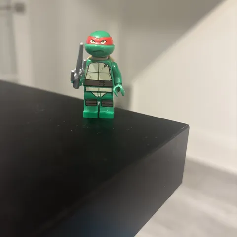 LEGO Teenage Mutant Ninja Turtles Minifigure Raphael Authentic 