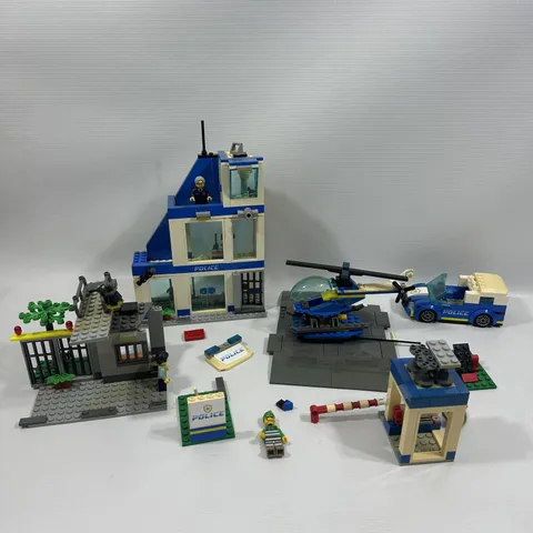 LEGO City Police Station 7498 Incomplete Building Set Figures Car Helicopter