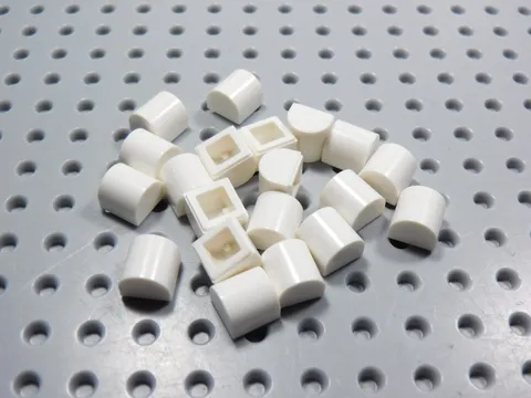 LEGO Lot of 20 White 1x1x2/3 Curved Top Bricks BV
