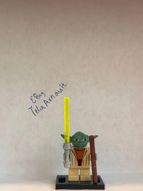 Lego Star Wars Yoda Minifig sw0219