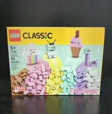 Lego 11028 Classic Creative Pastel Fun 2023