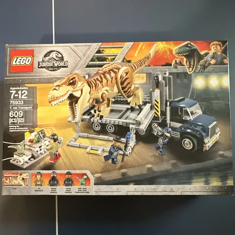 LEGO Jurassic World 75933 T. rex Transport Complete 609 pcs w/ Box Age 7-12