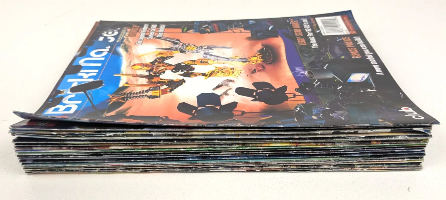 LEGO Club Magazines 2009 - 2011 Brick Master Lot of 17 Star Wars Alien Mixed