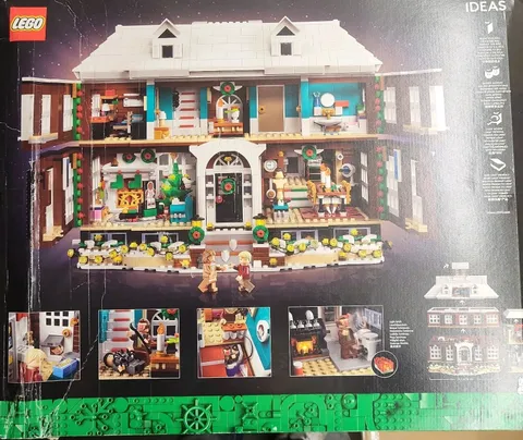 LEGO Ideas: Home Alone (21330)