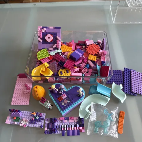 LEGO Pink & Purple blue Bricks Parts & Pieces Mixed very CLEAN  for EVERYTHING 
