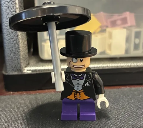 2006 Lego Batman Penguin With Umbrella GREAT CONDITION
