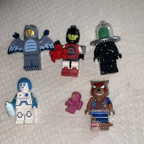 LEGO Minifigures Lot of 5 Good Condition 