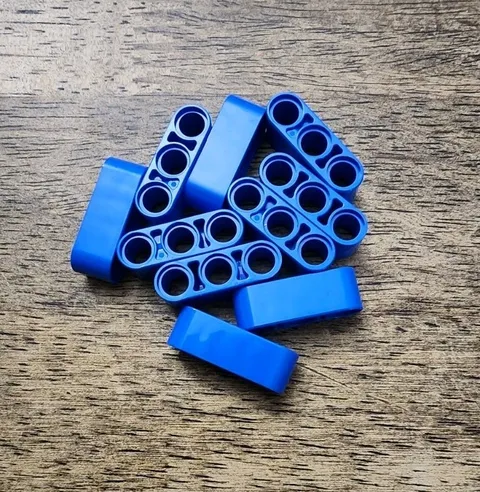 LEGO Blue Technic, Liftarm, Thick 1 X 3 QTY 10. Part No. 32523