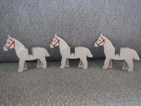 Lego WHITE HORSE figure (lot of 3) 4493 Vintage Castle Knights Western
