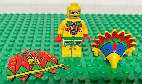 LEGO Adventures Achu w/Cape Minifigure From Sets 5986 5976 Very Good Conditio