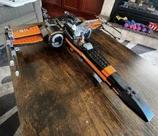 LEGO Star Wars: Poe's X-wing Fighter (75102)