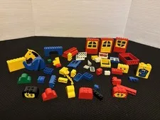 Lego Misc Windows, Doors, Faces, Fence Wash Bucket