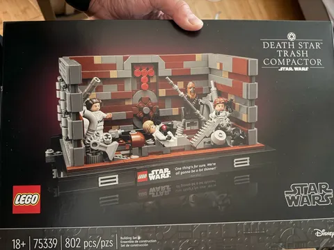 LEGO Star Wars: Death Star Trash Compactor Diorama (75339) | New | Retired