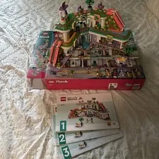 LEGO Friends 42604 Heartlake City Shopping Mall *complete*