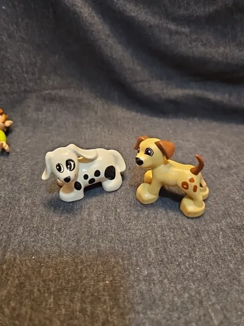 2 Lego Duplo Animal Dogs