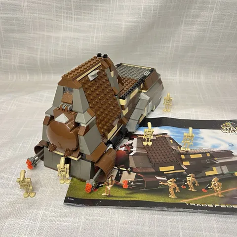 LEGO Star Wars 7184 Trade Federation MTT - Complete w/ Manual & Extra Droids
