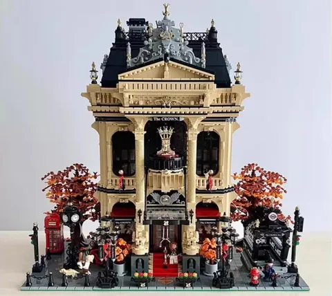 LEGO MOCGolden Luxury Store Parts Kit (8320 pieces) 51.2×25.6×52cm