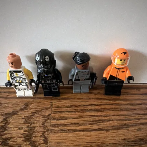 LEGO Minifigure Lot of 4 Assorted Characters, Plastic Figures