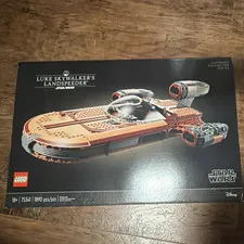 LEGO Star Wars UCS Luke Skywalker's Landspeeder 75341 1890pc 18+ Stand