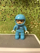 Lego Duplo  Female Astronaut Figure In Blue Suit  From Space Shuttle Adventure