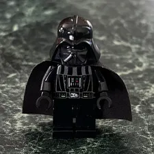 2008 LEGO Star Wars Darth Vader Minifigure w/ Helmet & Black Cloth Cape