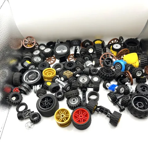 LEGO Wheels Tires Axles Bulk Lot Assorted Sizes Rims Vehicle Parts Rims 002